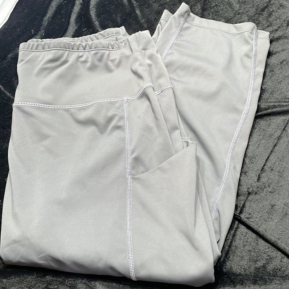 Gray Sports Wear Yoga Capris Sports Leggings Activewear Bottoms. 2Xl NH 5